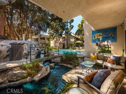 421  Bryson Springs  , Costa Mesa, CA