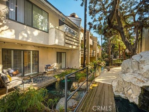 421  Bryson Springs  , Costa Mesa, CA