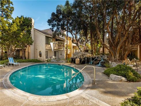 421  Bryson Springs  , Costa Mesa, CA