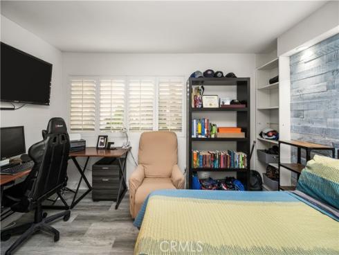 421  Bryson Springs  , Costa Mesa, CA