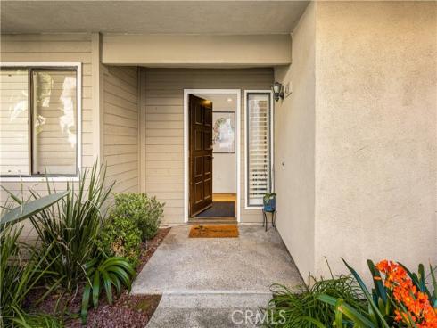 421  Bryson Springs  , Costa Mesa, CA