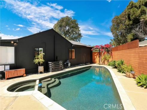 2110  President  , Costa Mesa, CA