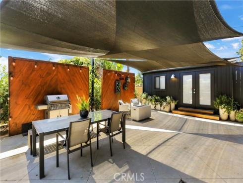 2110  President  , Costa Mesa, CA