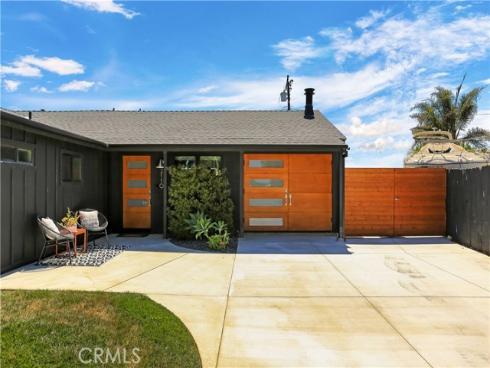 2110  President  , Costa Mesa, CA