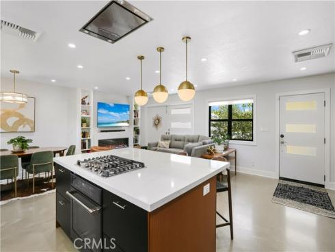 2110  President  , Costa Mesa, CA