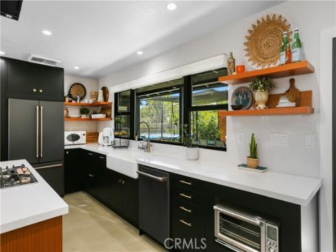 2110  President  , Costa Mesa, CA