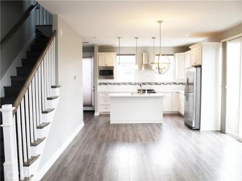 155  Flower  , Costa Mesa, CA