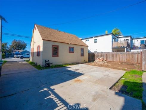 1586  Orange  , Costa Mesa, CA