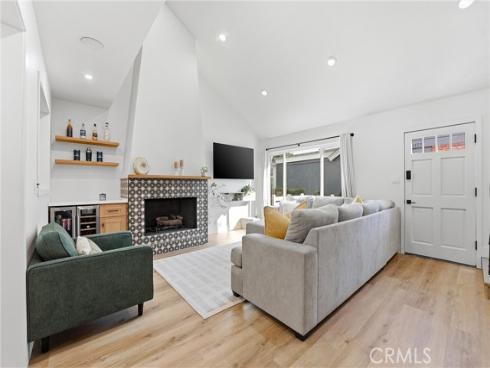 135  Morristown Lane  , Costa Mesa, CA