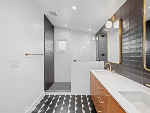 1956  Rosemary   Place, Costa Mesa, CA