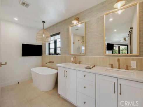 2820 Stromboli , Costa Mesa, CA