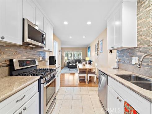 2404  Niagara  , Costa Mesa, CA