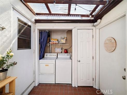 2404  Niagara  , Costa Mesa, CA