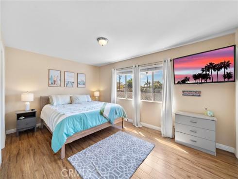 2404  Niagara  , Costa Mesa, CA