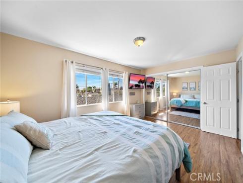 2404  Niagara  , Costa Mesa, CA