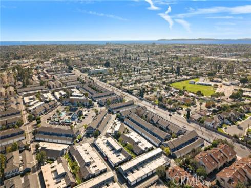 2404  Niagara  , Costa Mesa, CA
