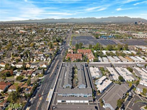 2404  Niagara  , Costa Mesa, CA