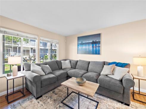 2404  Niagara  , Costa Mesa, CA