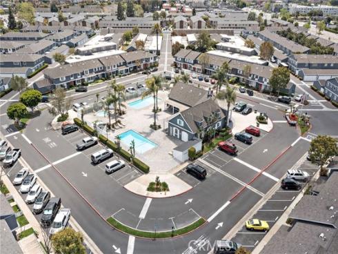 2404  Niagara  , Costa Mesa, CA
