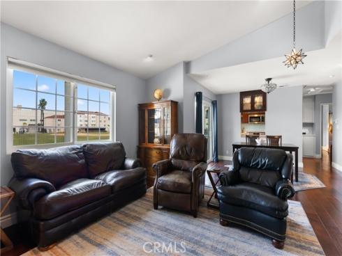 2330  Vanguard  L101  Way, Costa Mesa, CA