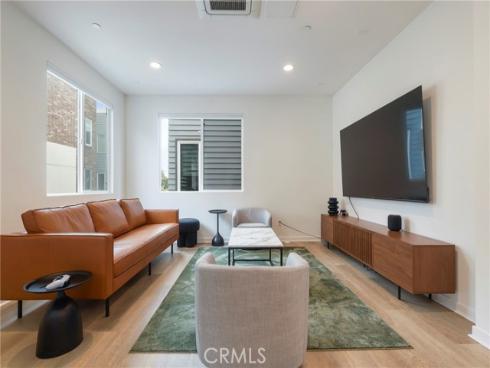 809  Brickyard   Lane, Costa Mesa, CA