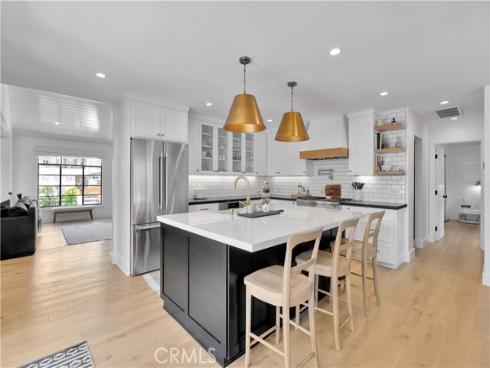 206  Del Mar   Avenue, Costa Mesa, CA