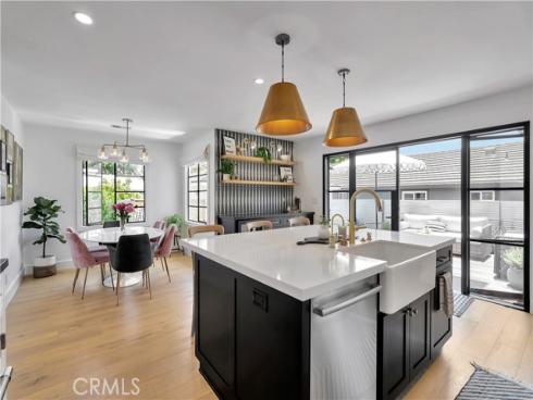 206  Del Mar   Avenue, Costa Mesa, CA
