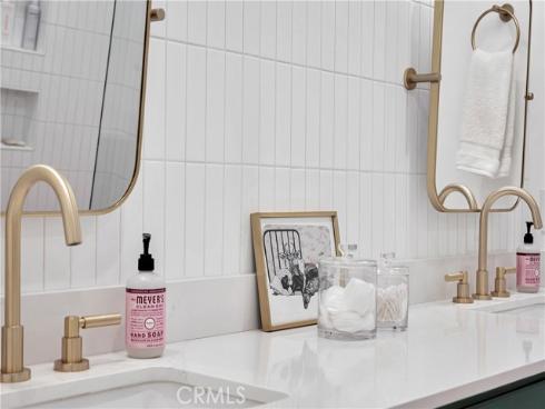 206  Del Mar   Avenue, Costa Mesa, CA