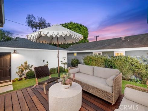 206  Del Mar   Avenue, Costa Mesa, CA