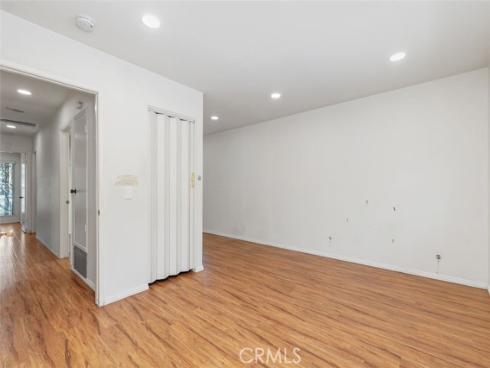 940  Cheyenne  , Costa Mesa, CA