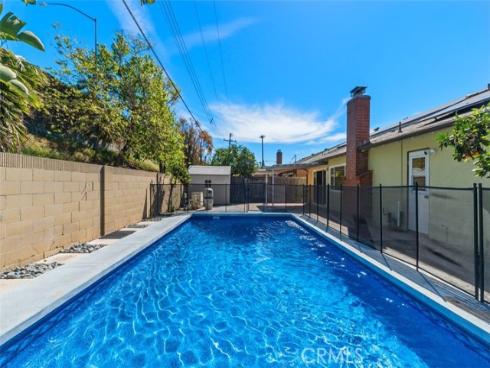 940  Cheyenne  , Costa Mesa, CA