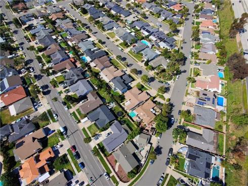 940  Cheyenne  , Costa Mesa, CA