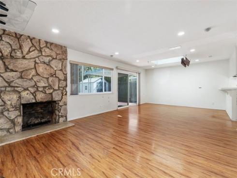 940  Cheyenne  , Costa Mesa, CA