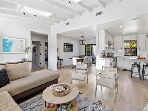 278  Virginia   Place, Costa Mesa, CA