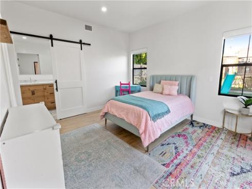 278  Virginia   Place, Costa Mesa, CA