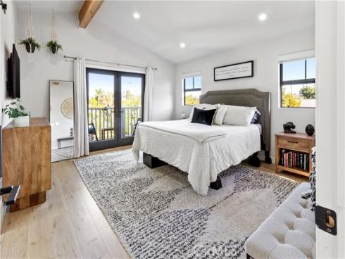 278  Virginia   Place, Costa Mesa, CA