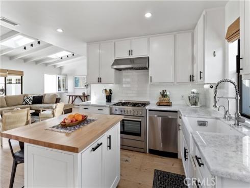 278  Virginia   Place, Costa Mesa, CA