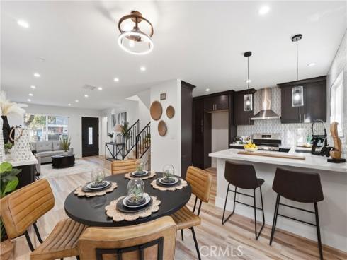 106  Lexington  , Costa Mesa, CA