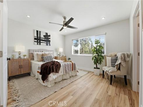 106  Lexington  , Costa Mesa, CA