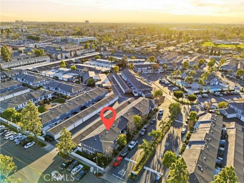 106  Lexington  , Costa Mesa, CA