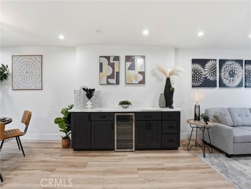 106  Lexington  , Costa Mesa, CA