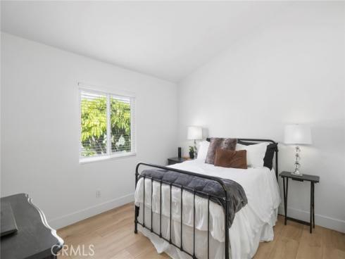 133  Cecil  B  Place, Costa Mesa, CA