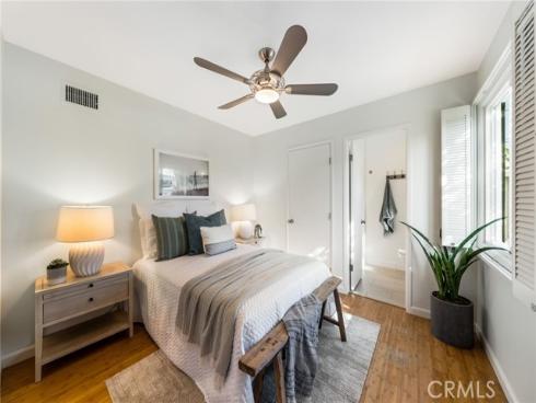 1741  Tustin  5C  Avenue, Costa Mesa, CA