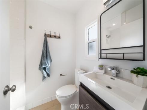 1741  Tustin  5C  Avenue, Costa Mesa, CA