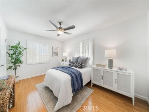 1741  Tustin  5C  Avenue, Costa Mesa, CA