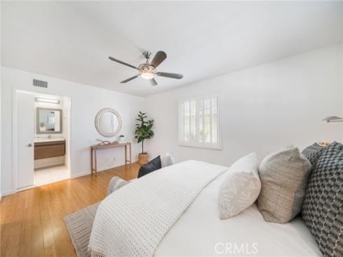 1741  Tustin  5C  Avenue, Costa Mesa, CA