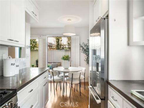 1741  Tustin  5C  Avenue, Costa Mesa, CA