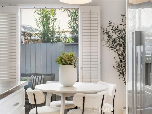 1741  Tustin  5C  Avenue, Costa Mesa, CA