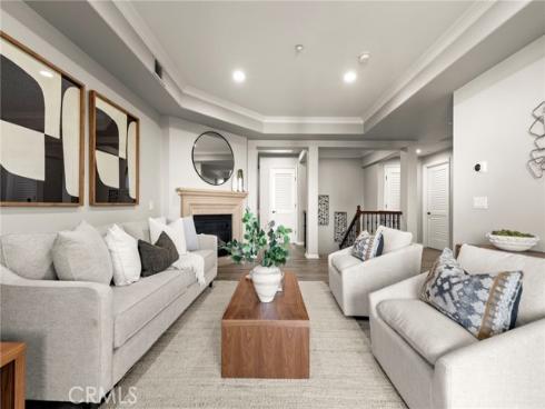 401  Bernard  211  Street, Costa Mesa, CA