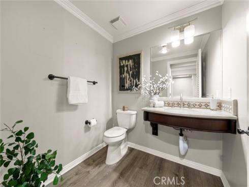 401  Bernard  211  Street, Costa Mesa, CA